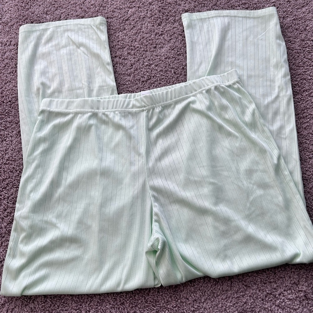 Just Be Women’s Mint Green PJ Set 
Size L - Picture 5 of 9